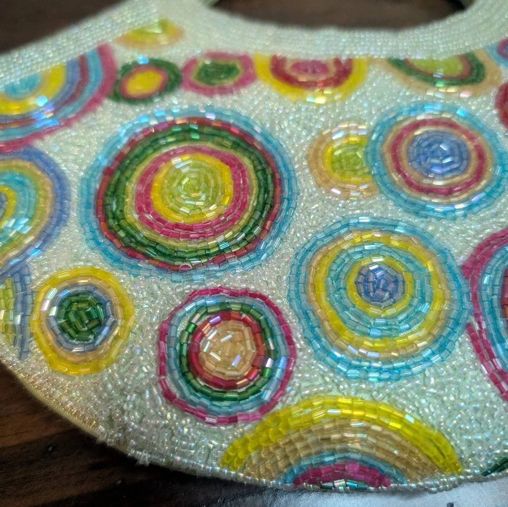 Ermo Beaded Clutch Bag - Picture 7 of 8